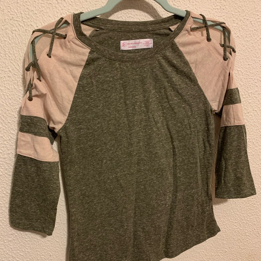 3/4 sleeve t-shirt